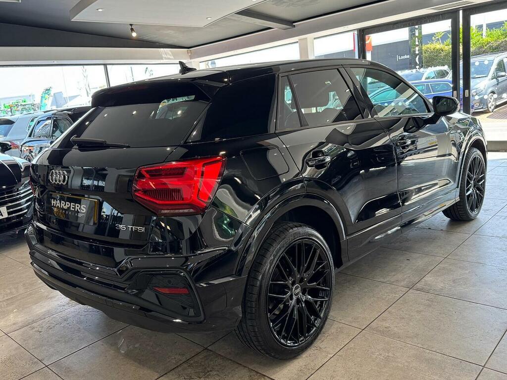 Audi Q2 1.5 Tfsi Cod 35 Black Edition Suv S Tro Black #5