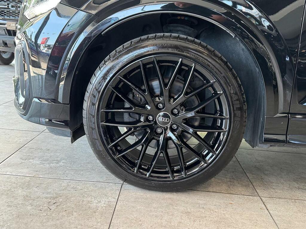 Audi Q2 1.5 Tfsi Cod 35 Black Edition Suv S Tro Black #2