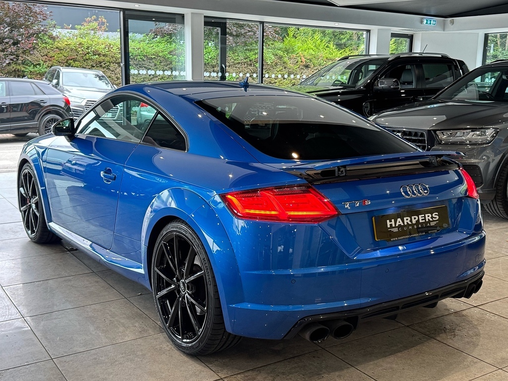 Audi TTS Coupe 2.0 Tfsi Black Edition - Technology Package Black #13