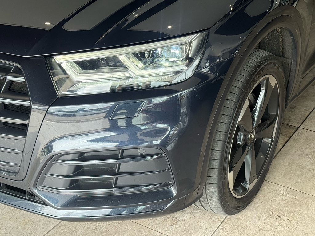 Audi Q5 2.0 Tdi 40 Black Edition Suv S Tronic Q Blue #4