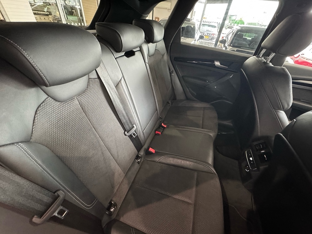 Audi Q5 2.0 Tdi 40 Black Edition Suv S Tronic Q Blue #6