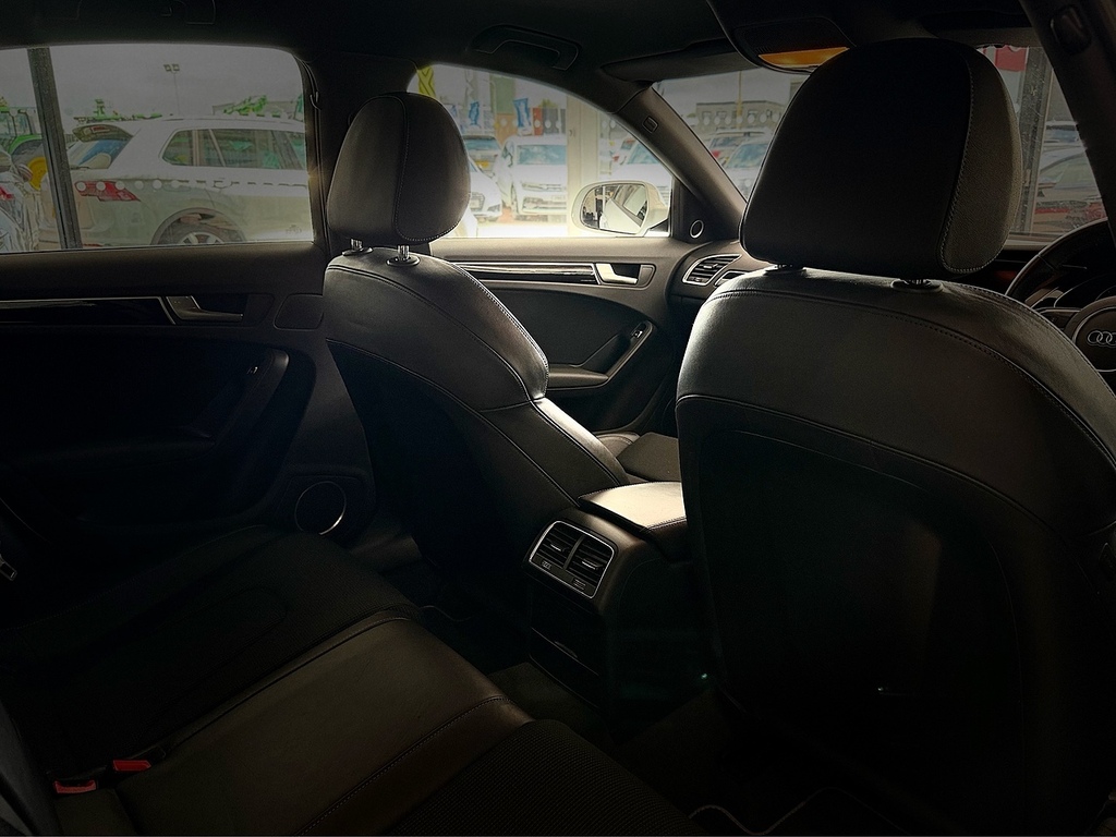 Audi A4 2013 2.0 Tdi Black Edition Saloon Manua Red #27