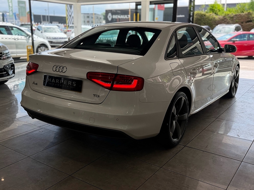 Audi A4 2013 2.0 Tdi Black Edition Saloon Manua Red #10