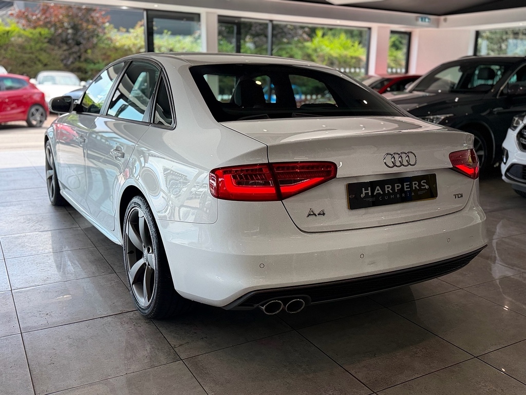 Audi A4 2.0 Tdi Black Edition Saloon Eur White #6
