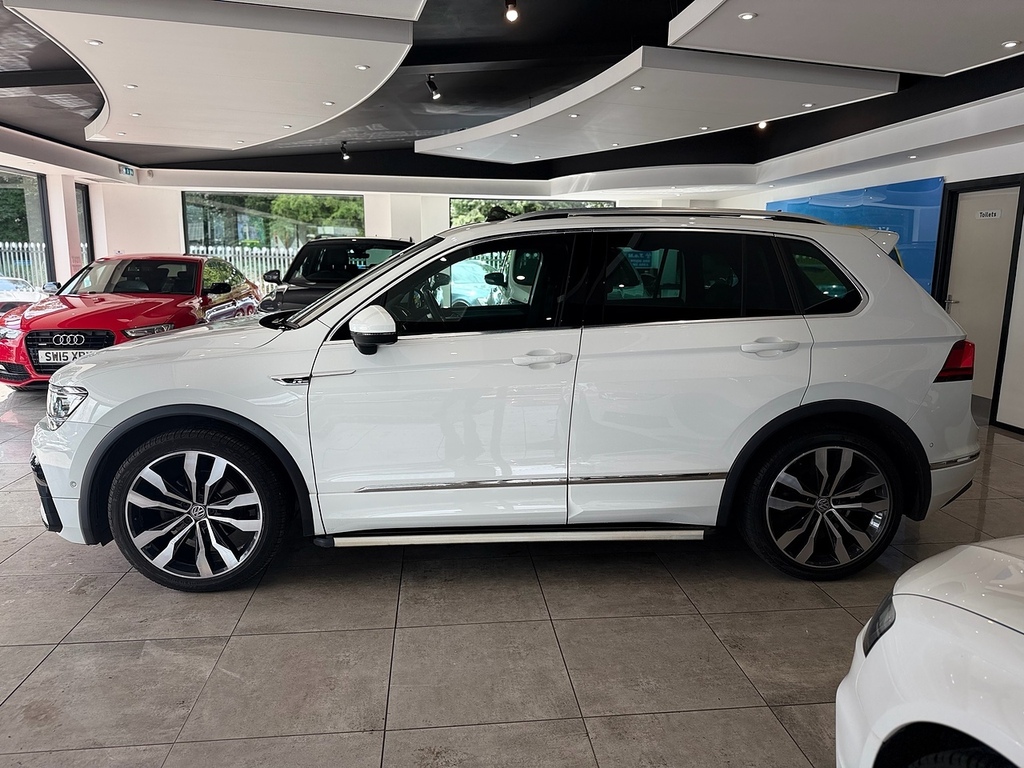 Volkswagen Tiguan 1.5 Tsi Evo R-line Tech Suv Dsg Euro 6 White #5