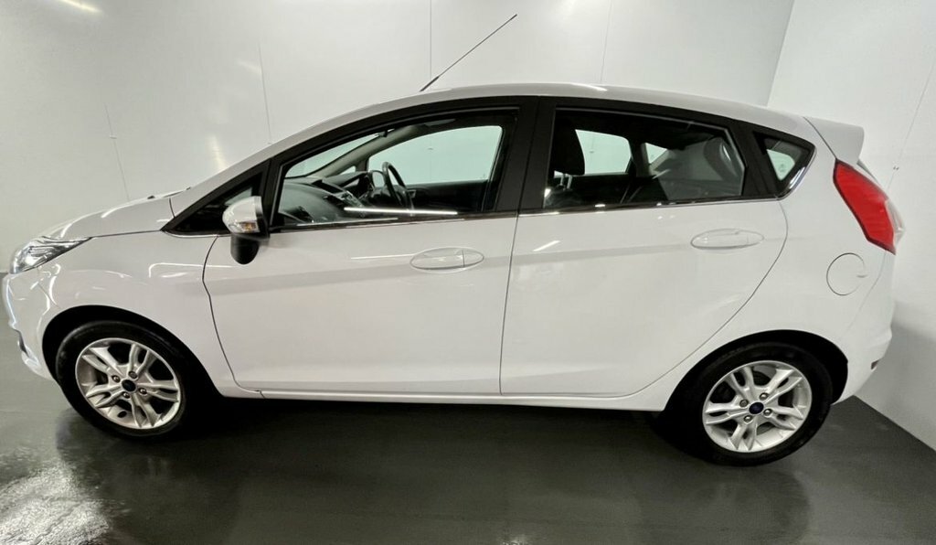 Ford Fiesta 1L Zetec KU17XSC White #3