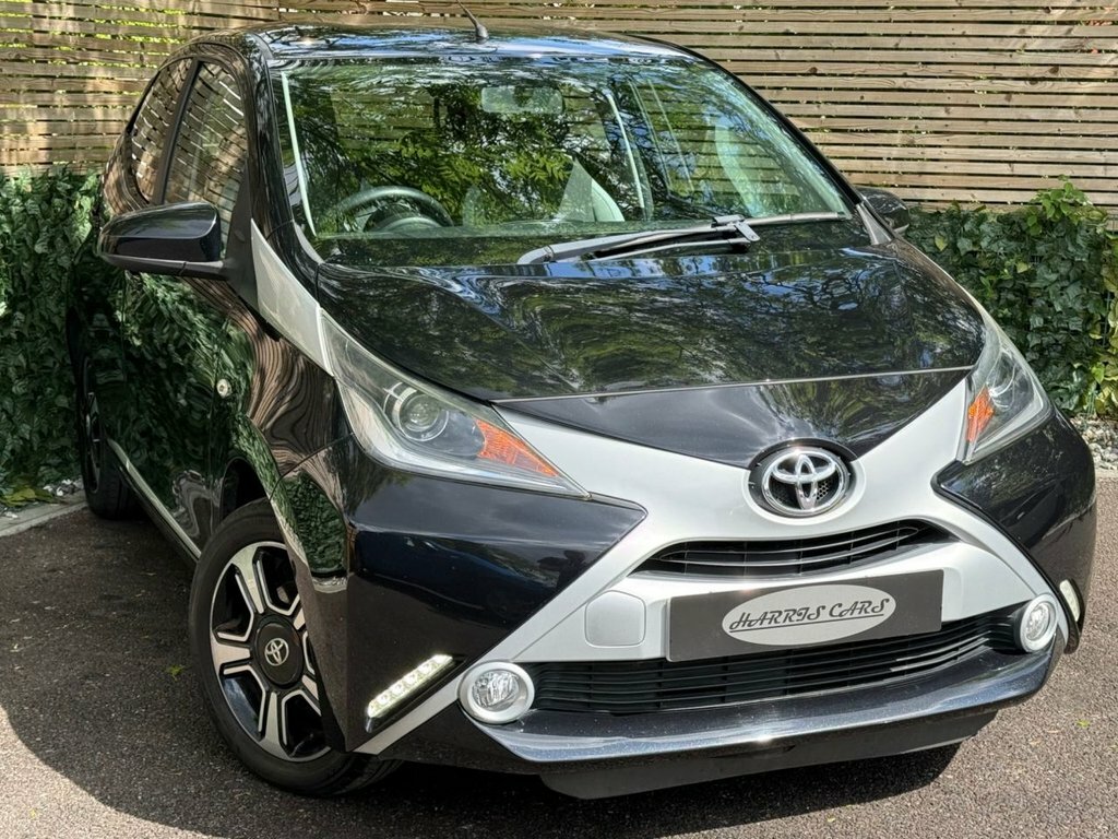 Toyota Aygo 1L X-clusiv Black #2