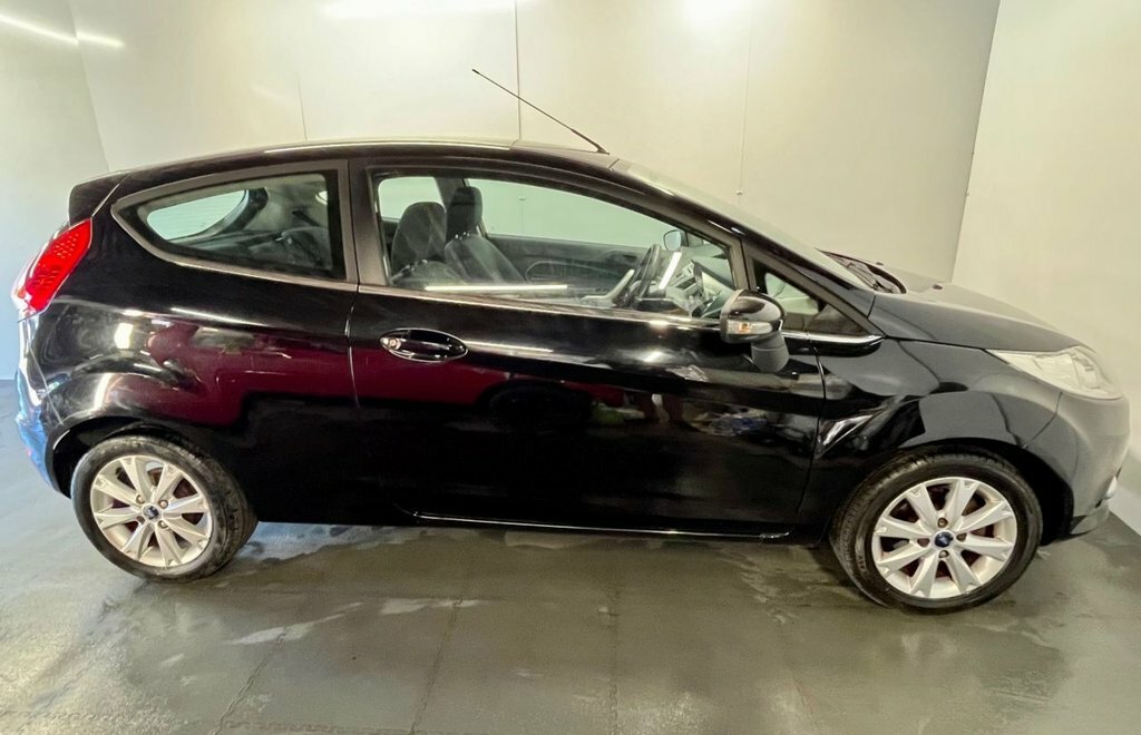 Ford Fiesta 1.4 Zetec Black #8