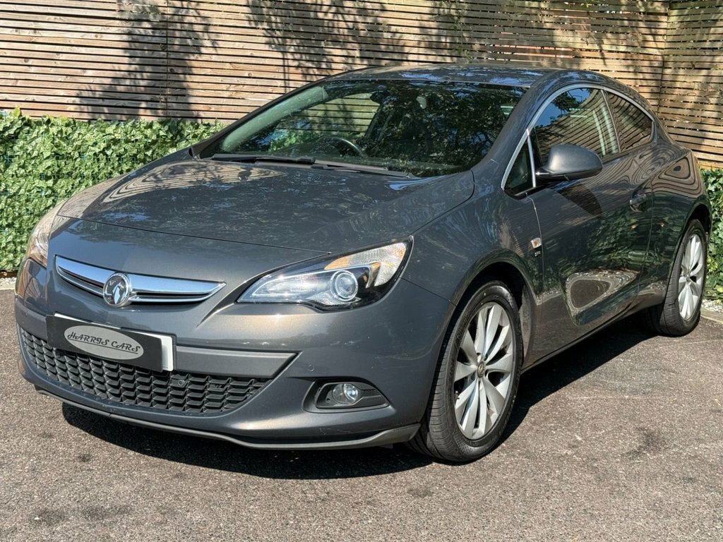Vauxhall Astra GTC Gtc Limited Edition White #11