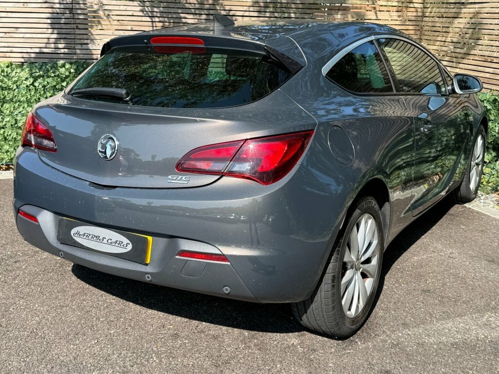 Vauxhall Astra GTC Gtc Limited Edition White #14