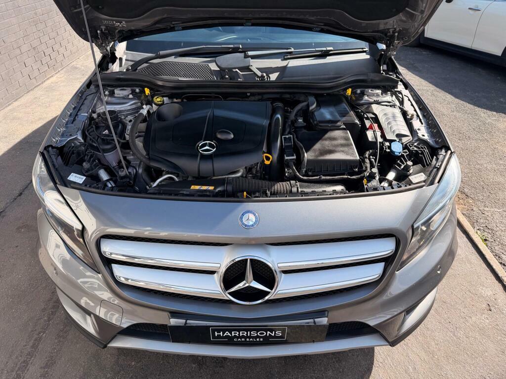 Mercedes-Benz GLA Class 200D Sport Suv 7G-dct Euro 6 Ss 136 Blue #40