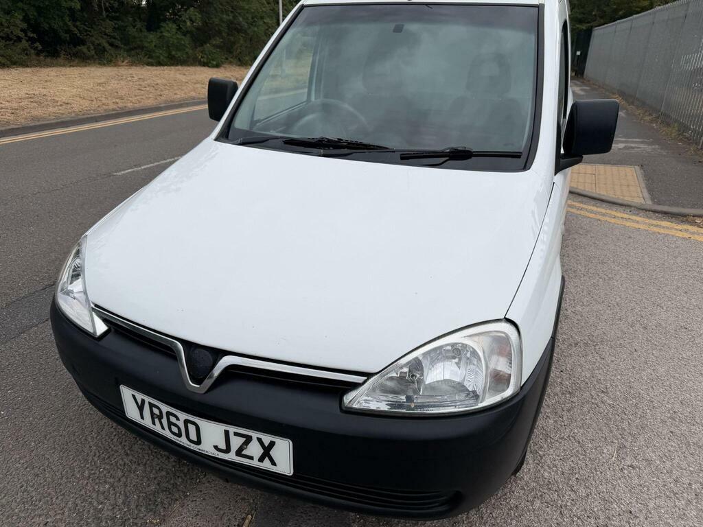 Vauxhall Combo 1.3 Cdti 1700 16V White #4