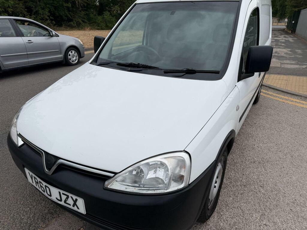 Vauxhall Combo 1.3 Cdti 1700 16V White #5