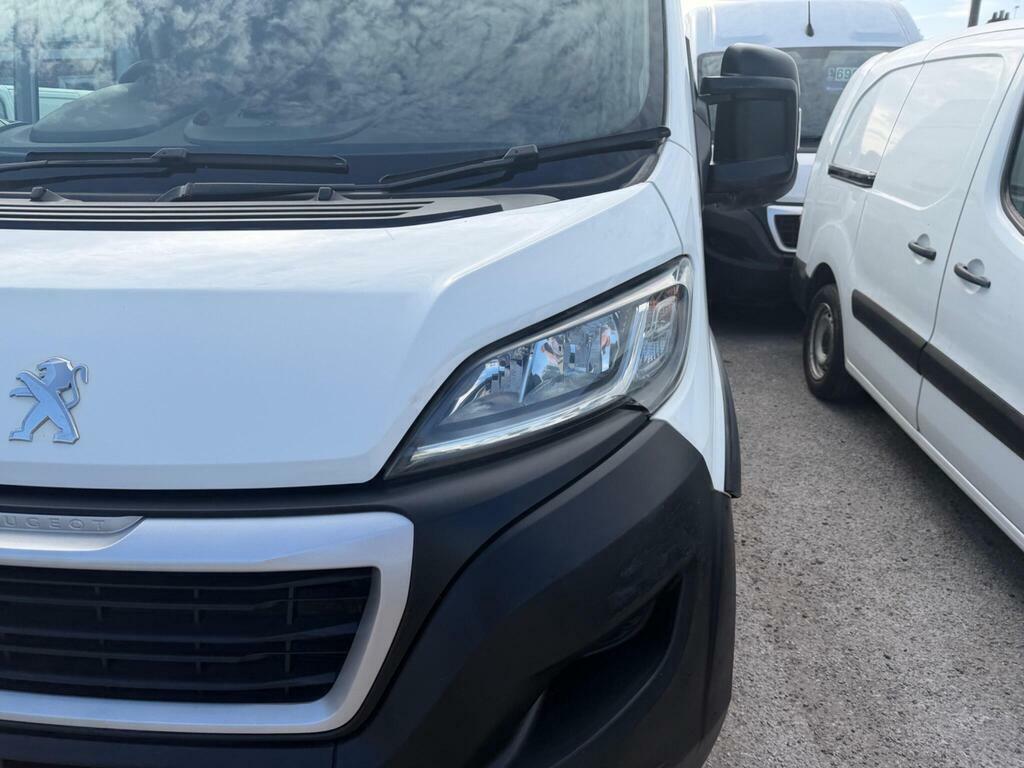 Peugeot Boxer 2.2 Bluehdi 435 Professional L4 H2 Euro 6 S S White #4