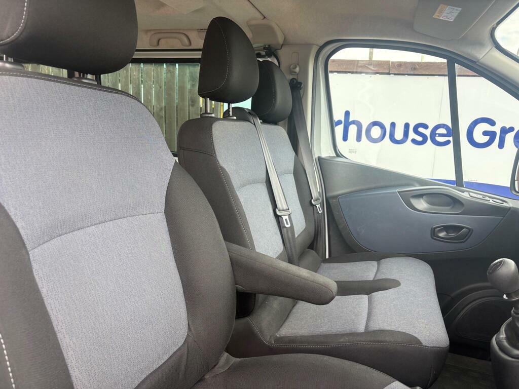 Vauxhall Vivaro Vauxhall Vivaro 3100 2.0D 120Ps Sportive H1 Dcab #26
