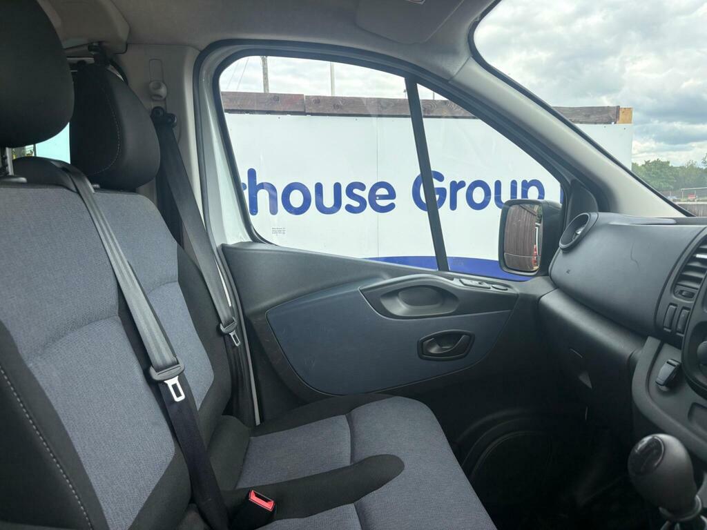 Vauxhall Vivaro Vauxhall Vivaro 3100 2.0D 120Ps Sportive H1 Dcab #20