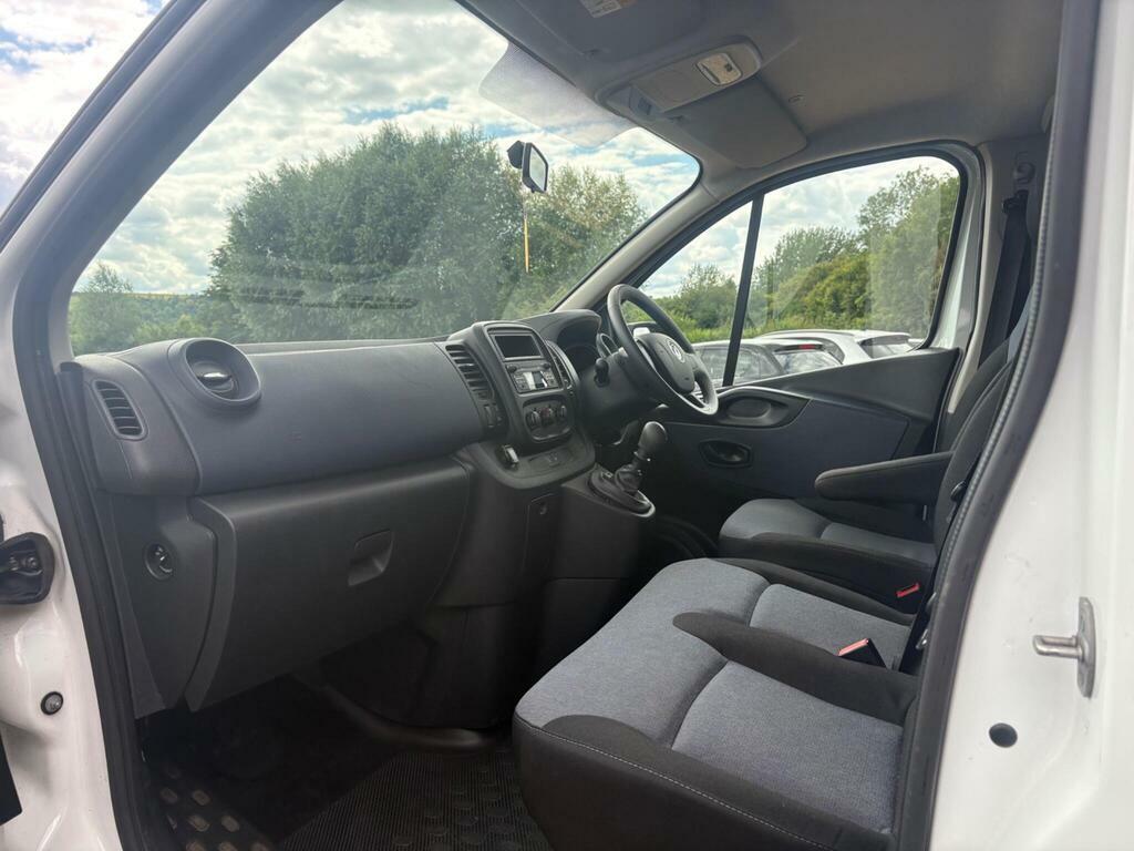 Vauxhall Vivaro Vauxhall Vivaro 3100 2.0D 120Ps Sportive H1 Dcab #22