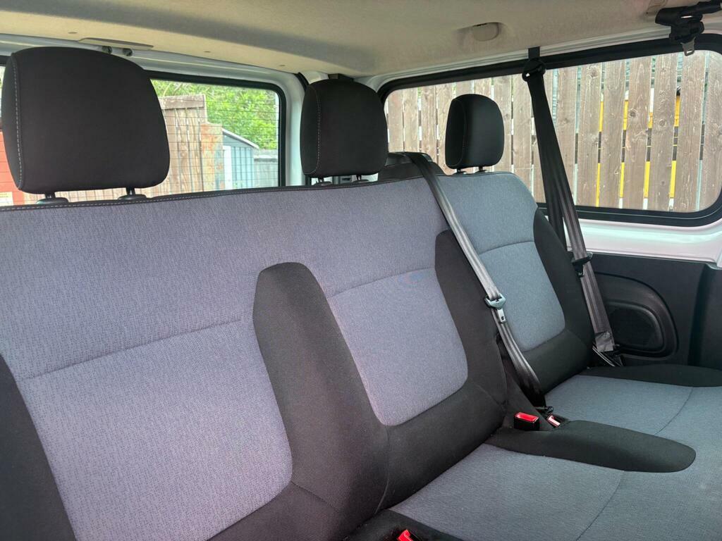 Vauxhall Vivaro Vauxhall Vivaro 3100 2.0D 120Ps Sportive H1 Dcab #15