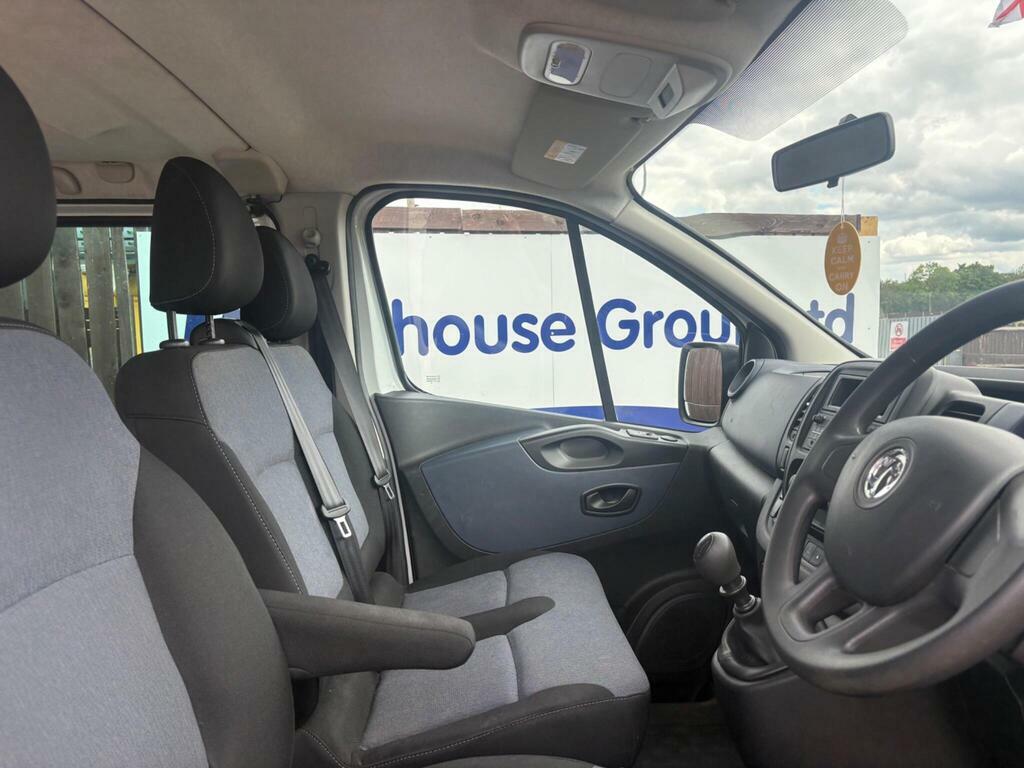Vauxhall Vivaro Vauxhall Vivaro 3100 2.0D 120Ps Sportive H1 Dcab #21