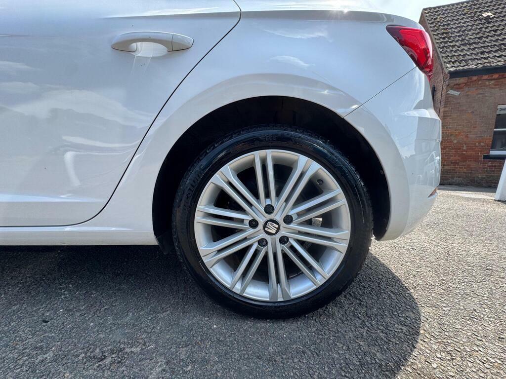 Seat Leon 1.4 Tsi Xcellence Technology Euro 6 S S White #4