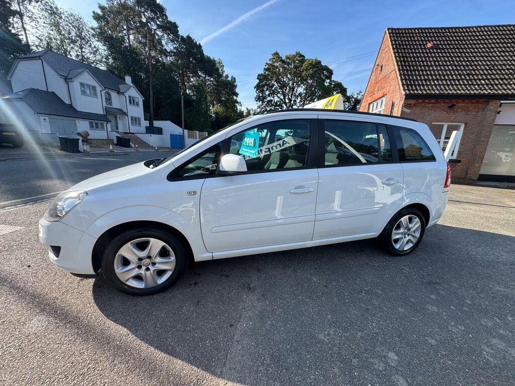 Vauxhall Zafira 1.8 16V Exclusiv Euro 5 White #4