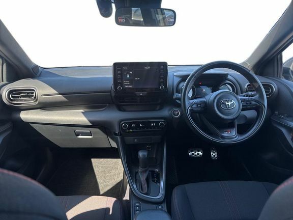 Toyota Yaris Gr Sport PG23LKX White #6