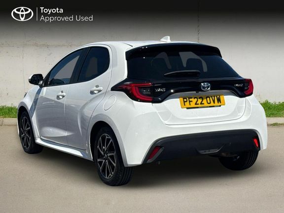 Toyota Yaris Design PF22OVW White #4