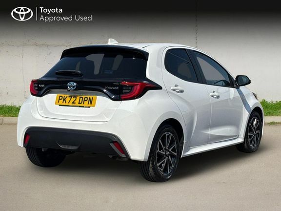 Toyota Yaris Design Hybrid, Navi PK72DPN White #2