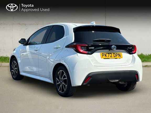 Toyota Yaris Design Hybrid, Navi PK72DPN White #4