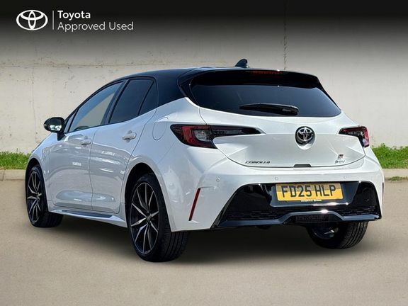 Toyota Corolla Gr Sport 1.8 Hb Bi-tone FD25HLP White #4