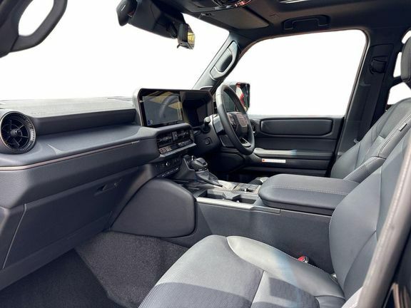 Toyota Land Cruiser Invincible 5 Seats Pan Roof Black #5