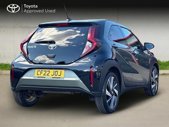 Toyota Aygo X Edge Automatic Green #2