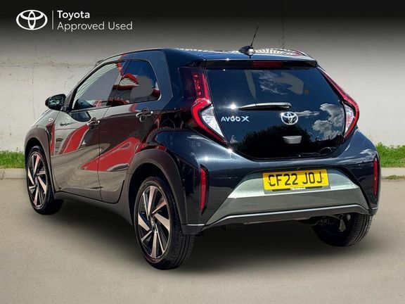 Toyota Aygo X Edge Automatic Green #4