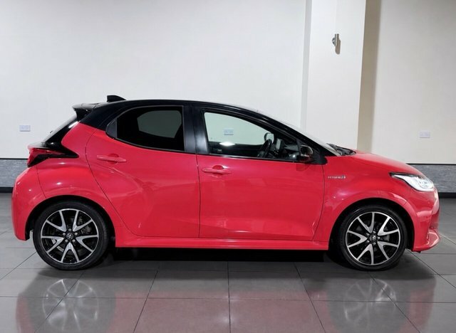 Toyota Yaris 1.5 Vvt-h Launch Edition Hatchback Hybr PN70MXH Orange #3