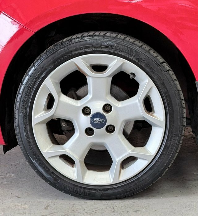 Ford KA Zetec, Ulez Compliant And Just 35 Road Tax. Red #23