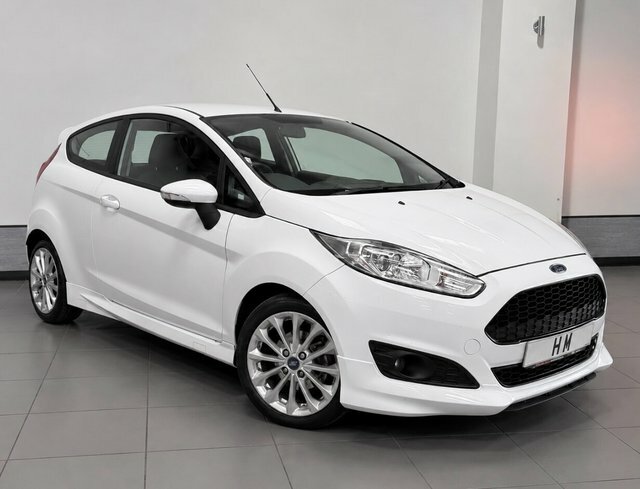 Ford Fiesta 1.0T Ecoboost Zetec S Hatchback White