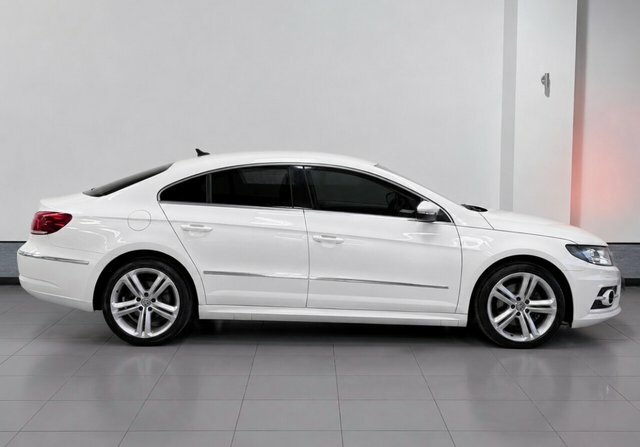 Volkswagen CC 2.0 Tdi Bluemotion Tech R-line Saloon D White #3