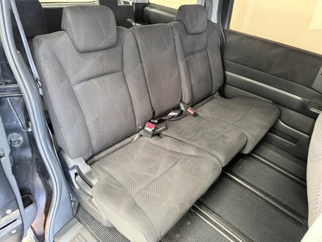 Honda StepWagon Mpv White #24