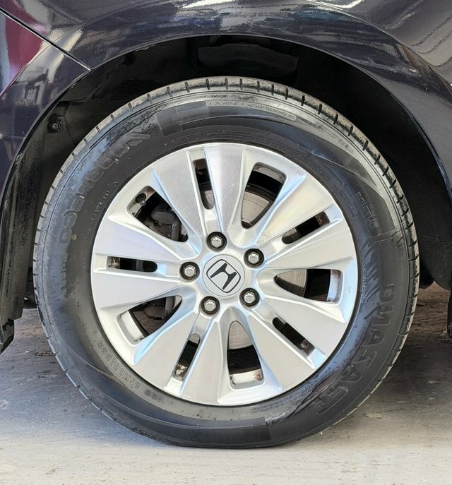 Honda StepWagon Mpv White #29