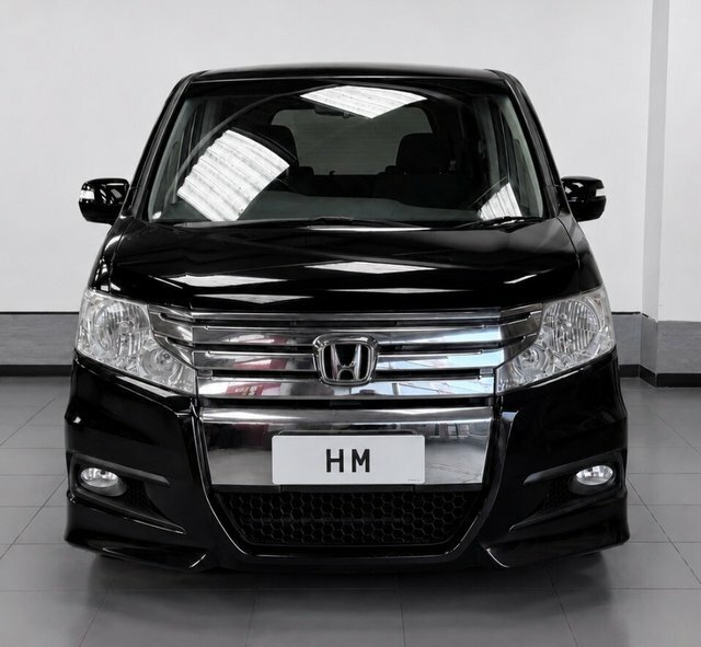 Honda StepWagon Mpv White #5