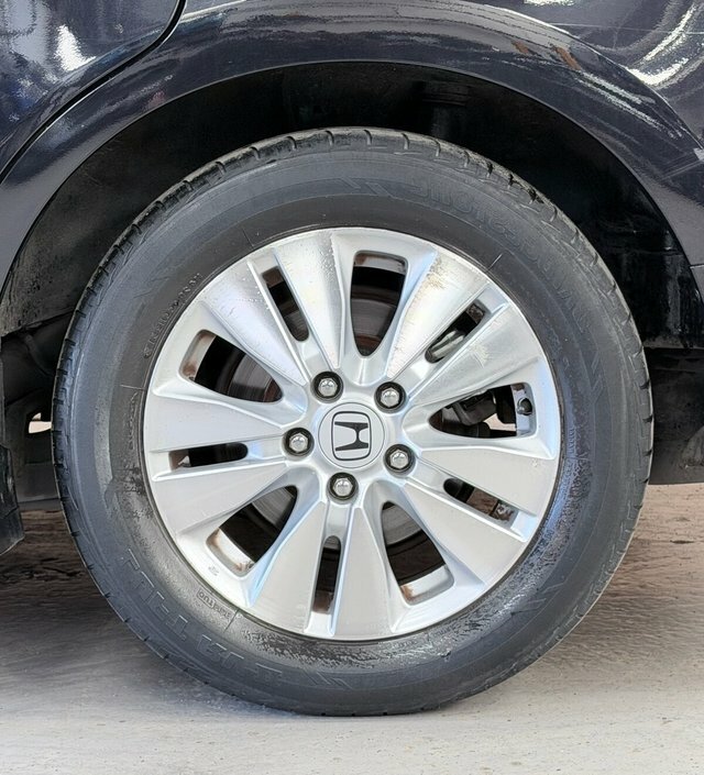 Honda StepWagon Mpv White #32