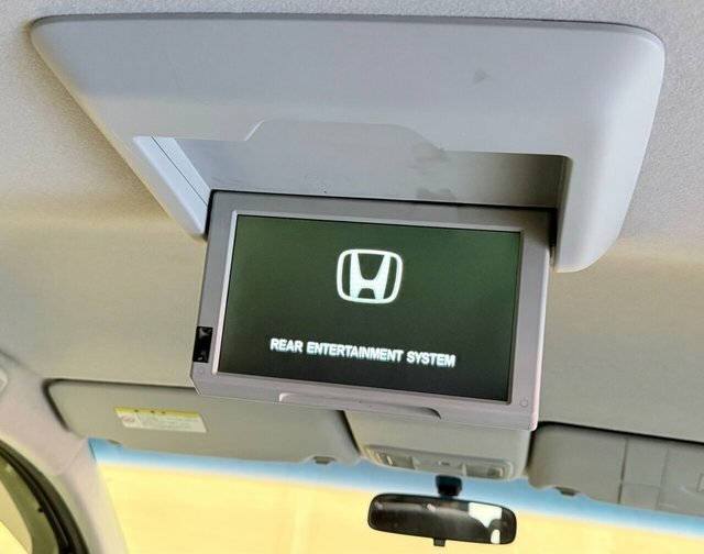 Honda StepWagon Mpv White #23