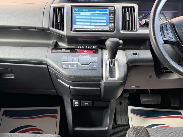 Honda StepWagon Mpv White #20