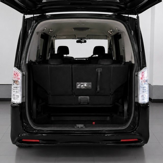 Honda StepWagon Mpv White #27