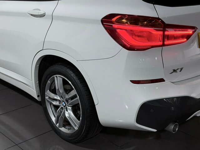 BMW X1 M Sport Black #32