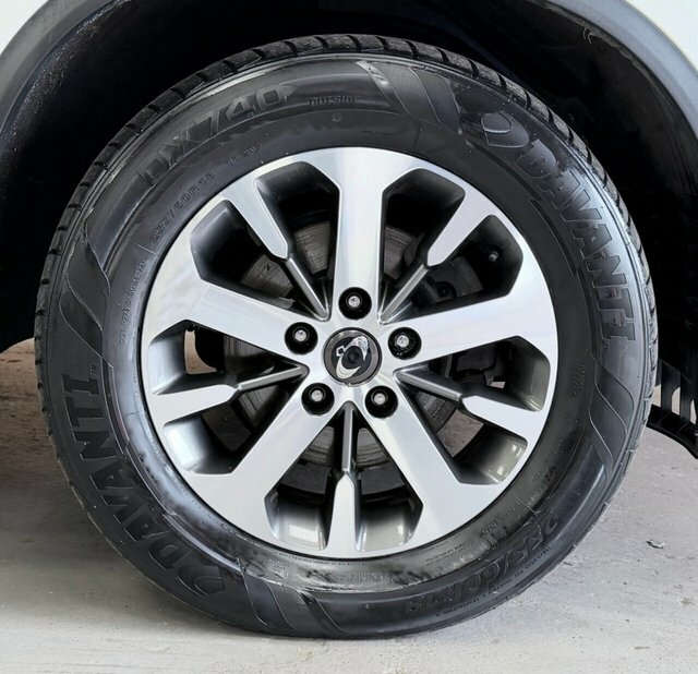 SsangYong Rexton Rexton Ultimate Black #31