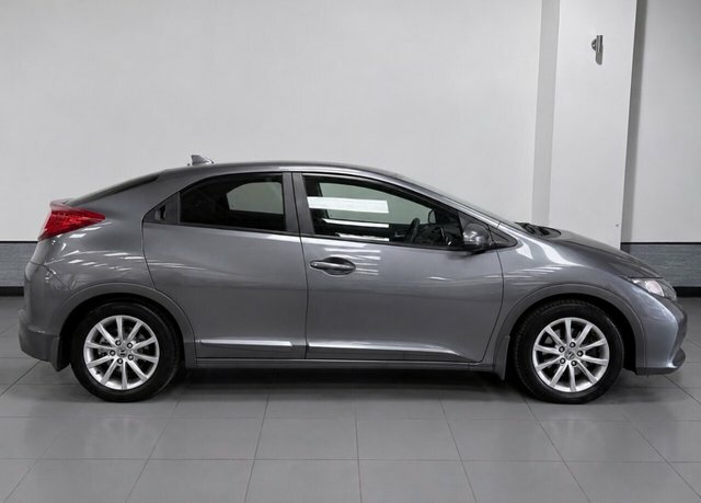 Honda Civic 1.8 I-vtec Es Hatchback Euro 5 14 Grey #3