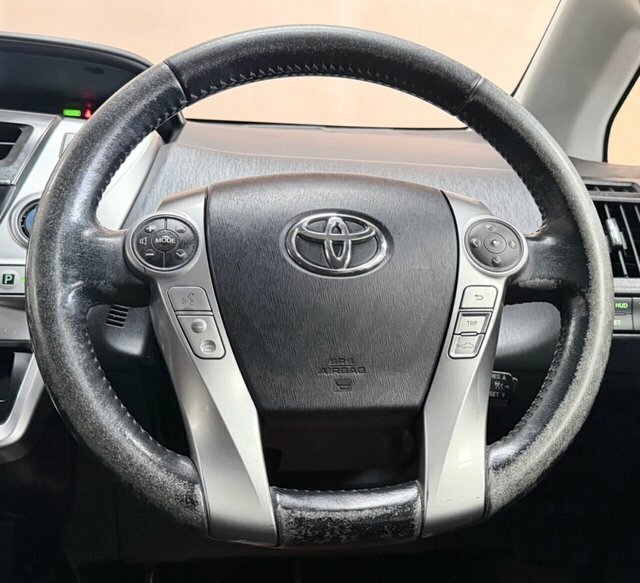 Toyota Prius+ Saloon White #8