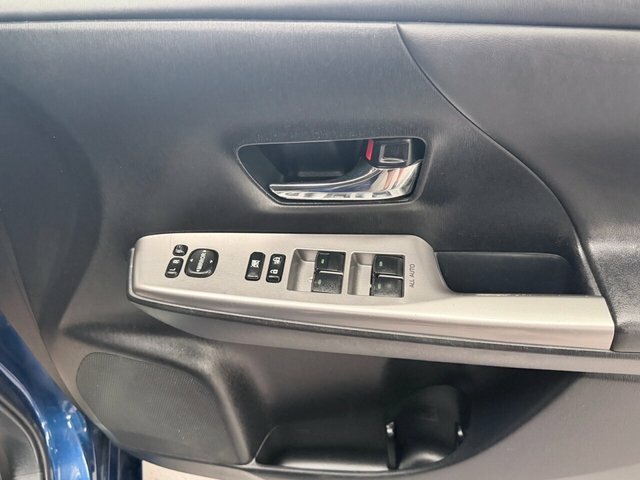 Toyota Prius+ Saloon White #16
