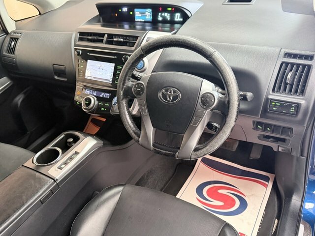 Toyota Prius+ Saloon White #17